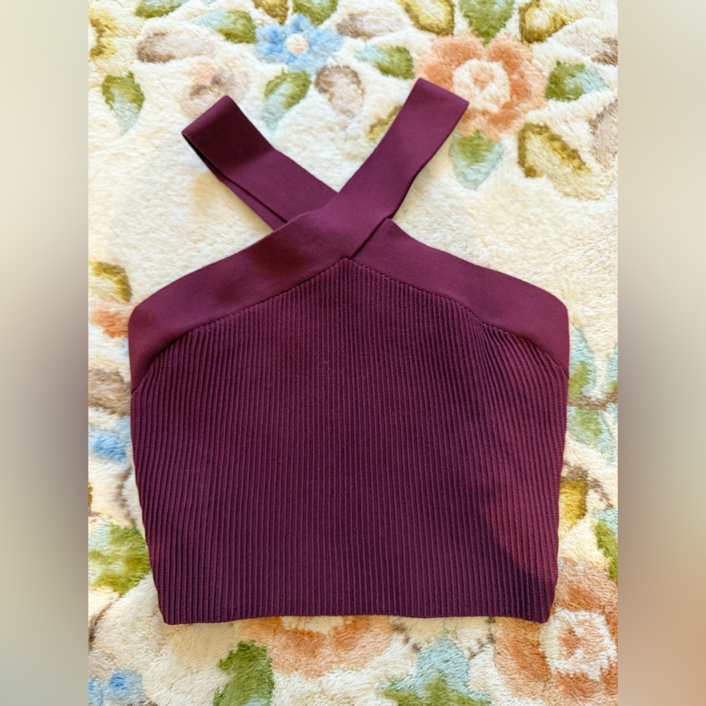 Babaton Sculpt Knit Criss Cross Cropped Tank